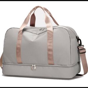 Brand New Gray & Rose Women's Weekender Bag with Shoe Storage
